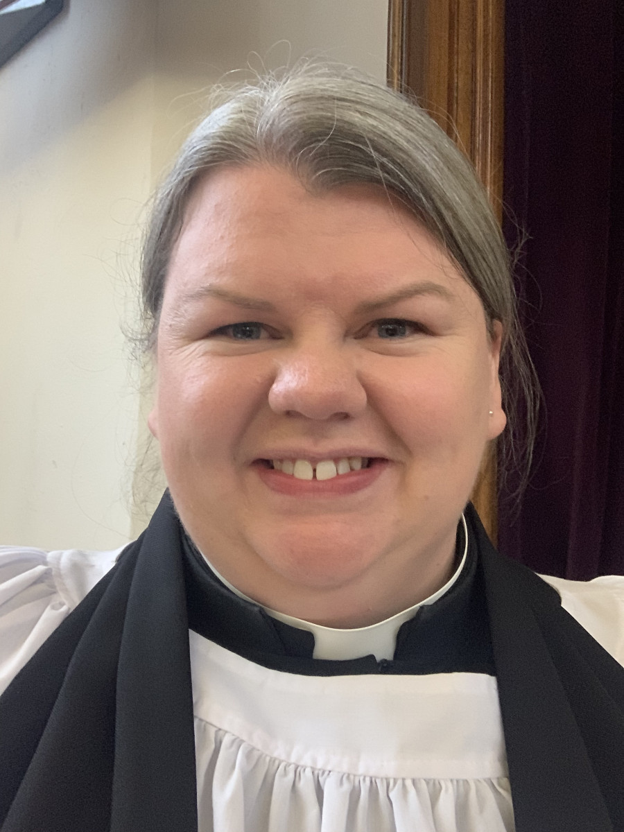 Rev'd Lois Ward Vicar